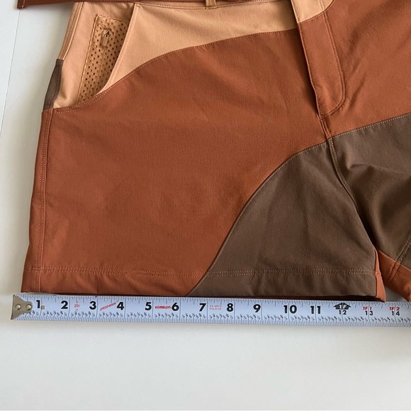 Brand New with tags Outdoor Voices Rectrek 3” Short in size Large, Color Zion - Picture 5 of 8